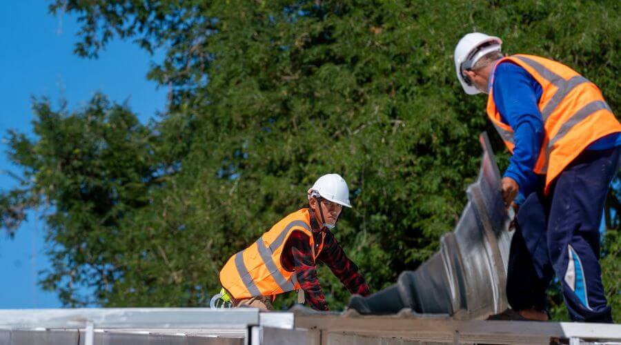 Professional gutter cleaning in Ivins, UT